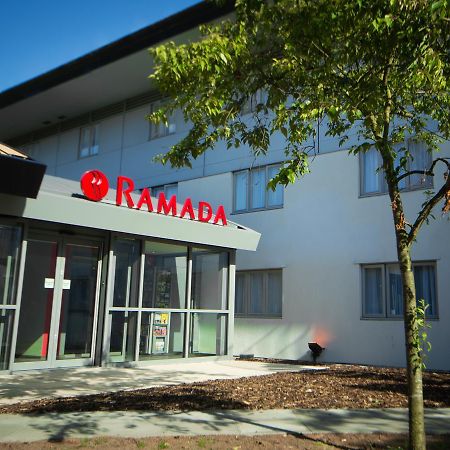 Ramada London South Mimms Hotel Potters Bar Exterior photo