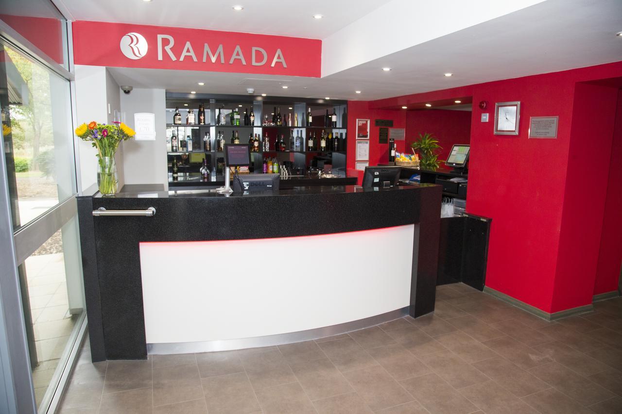 Ramada London South Mimms Hotel Potters Bar Exterior photo